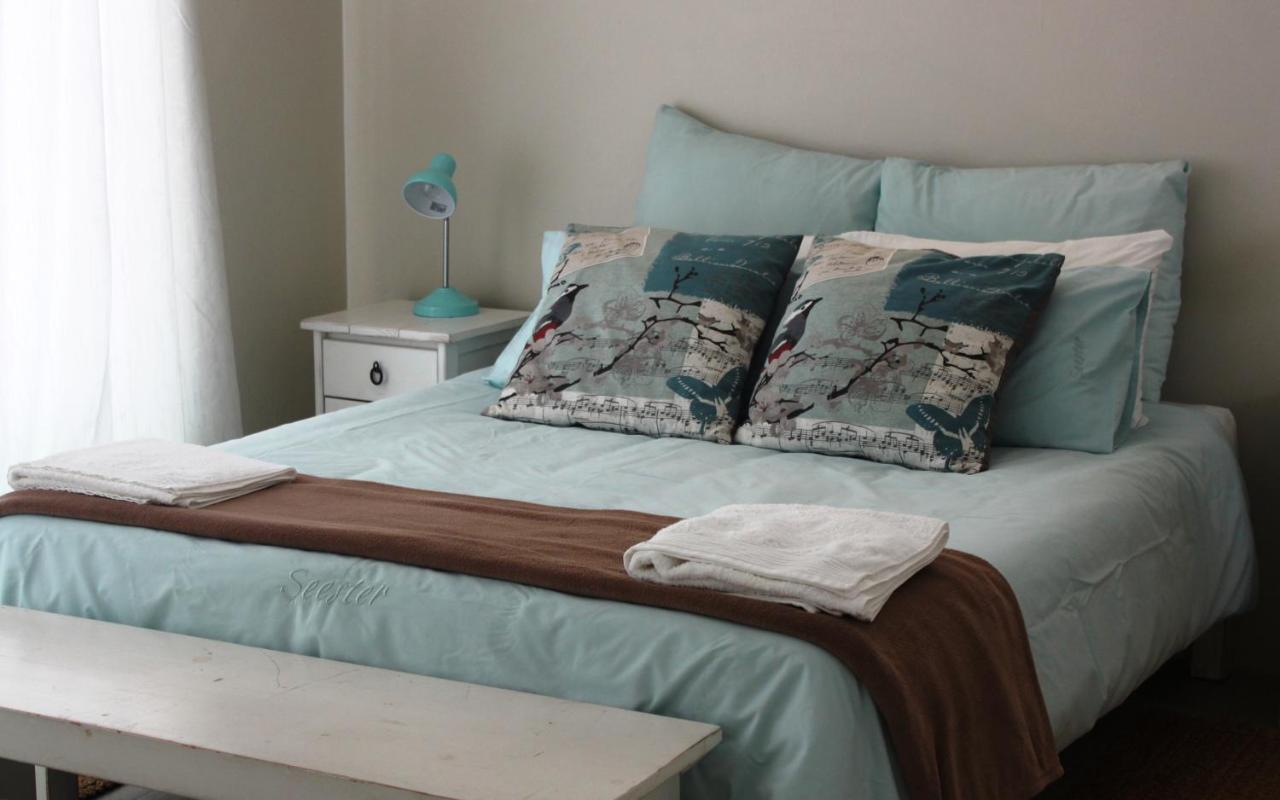 Seester Accommodation Lambert's Bay Bilik gambar