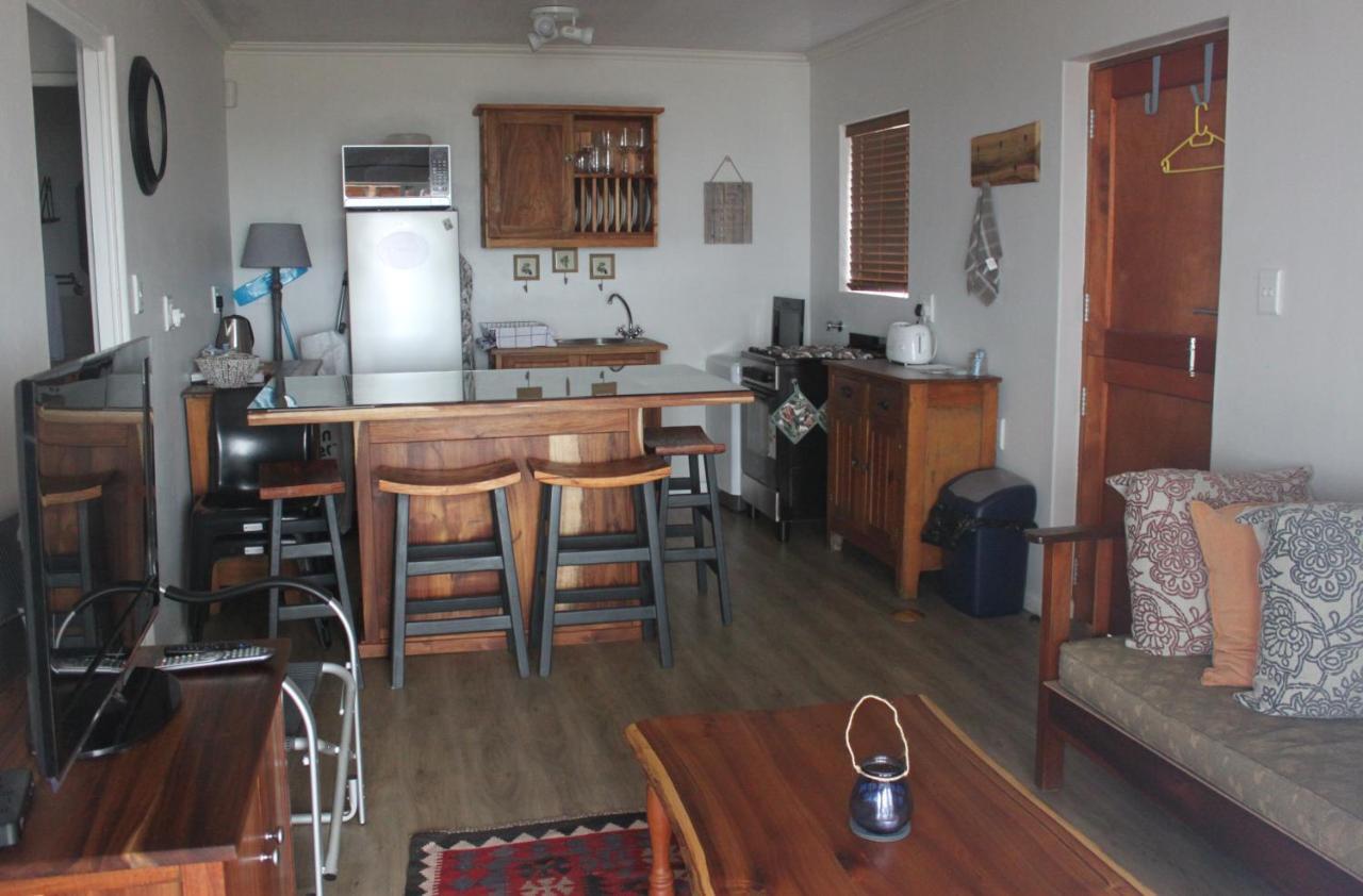 Seester Accommodation Lambert's Bay Bilik gambar